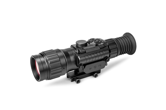 50 mm de dégagement oculaire et ±6 dioptres réglage de la vision nocturne