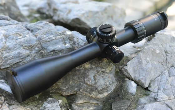Vue à longue distance avec monture FFP ED verre optique Vue de chasse 5x-30x grossissement