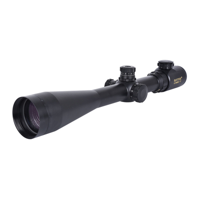 L'objectif de diamètre 50 mm, portée de mise au point latérale avec monture et poids de 720 g pour la chasse