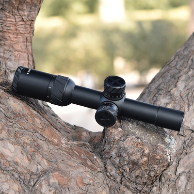 Portée de la mode 1-8x24 Vue de chasse à longue portée 640g Poids 1-8x grossissement