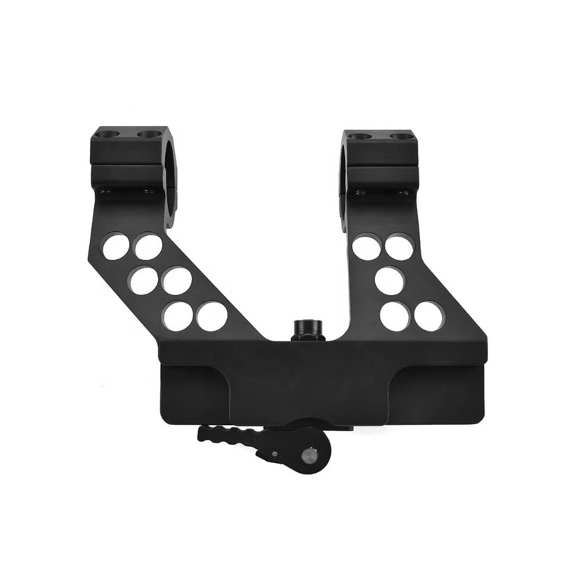 Le KANDAR Quick Detach Side Scope Mount est l'accessoire parfait pour tout amateur de tir.
